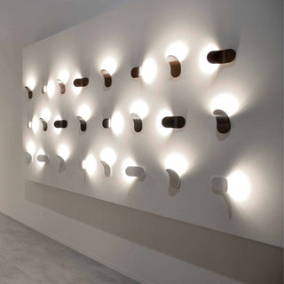 Axolight Lik LED wall lamp by Serge & Robert Cornelissen #variant# | Acquista i prodotti di AXOLIGHT ora su ShopDecor